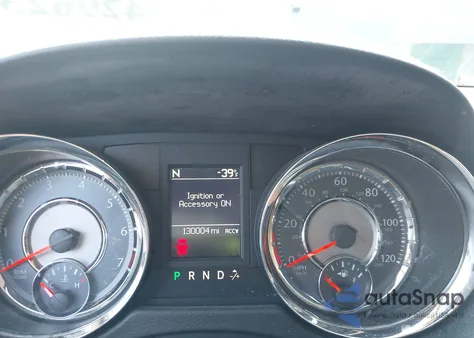 2016 Chrysler Town & Country Touring from USA, damaged, VIN 2C4RC1BG1GR120694